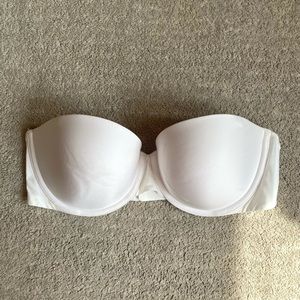 Victoria’s Secret Strapless Lightly Lined Bra
